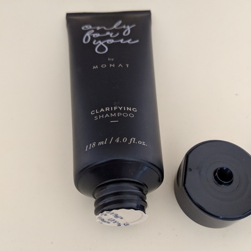 Monat clarifying shampoo NEW